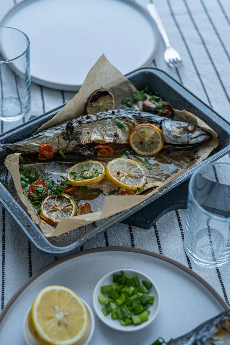 Halas DASH-jellegű étel tányéron